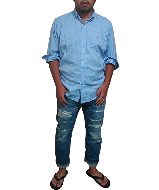 青シャツコーデ