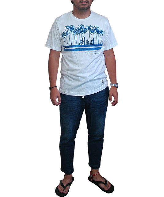 ユニクロミッキーTシャツ