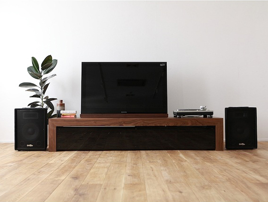 CHOCOLAT TV Board