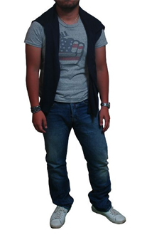 TMTのグレーTシャツ