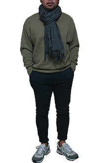 オリーブニットコーデ